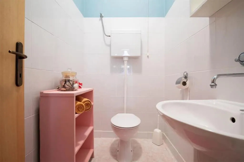 Apartment Gorgeous 2+1 Room Appartement With Private Parking Medulin