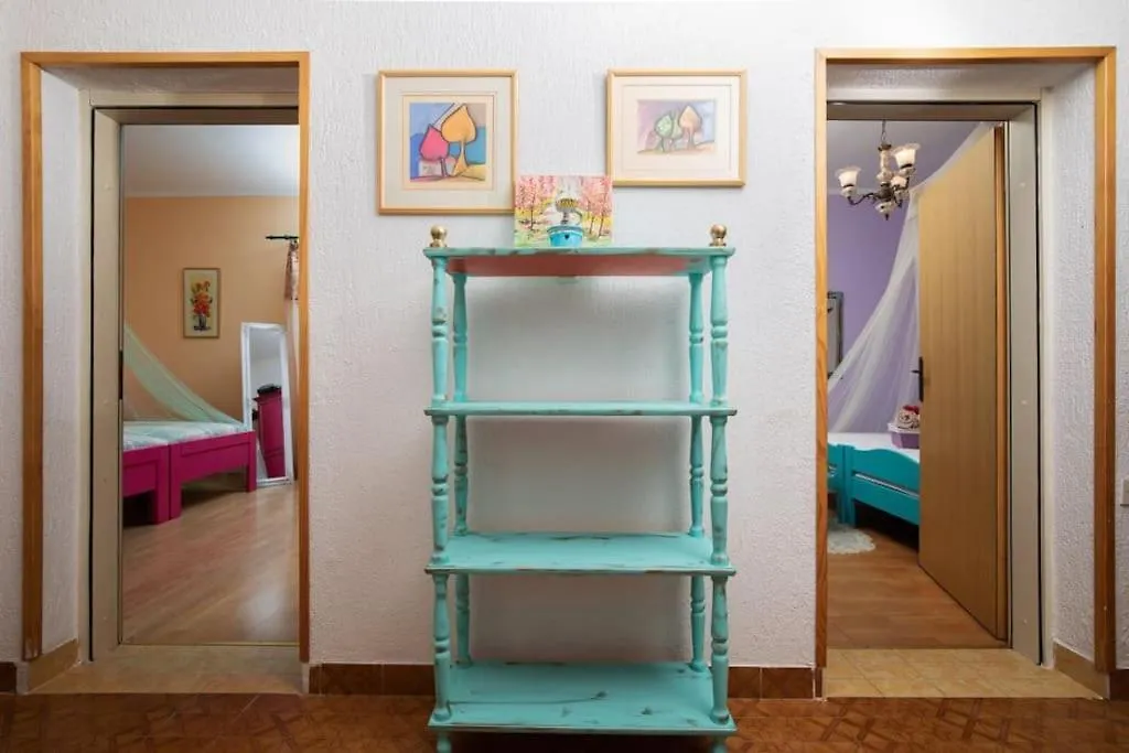 Gorgeous 2+1 Room Appartement With Private Parking Medulin Apartment