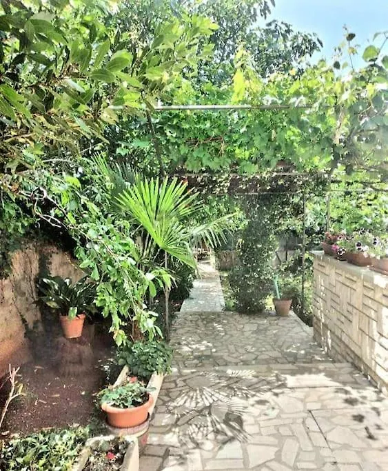 Gorgeous 2+1 Room Appartement With Private Parking Medulin Apartment